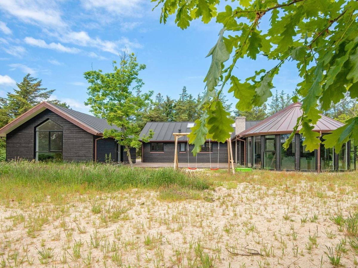 14 Person Holiday Home In L Kken Lokken Exterior photo